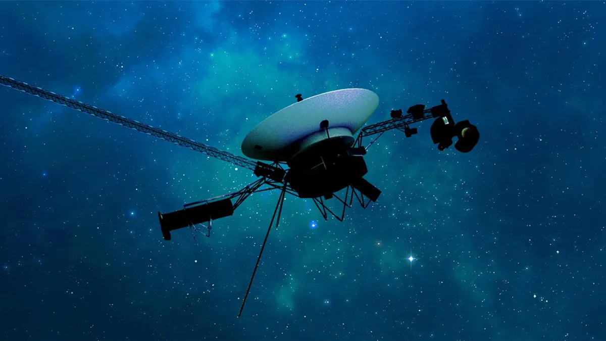 voyager-l.webp